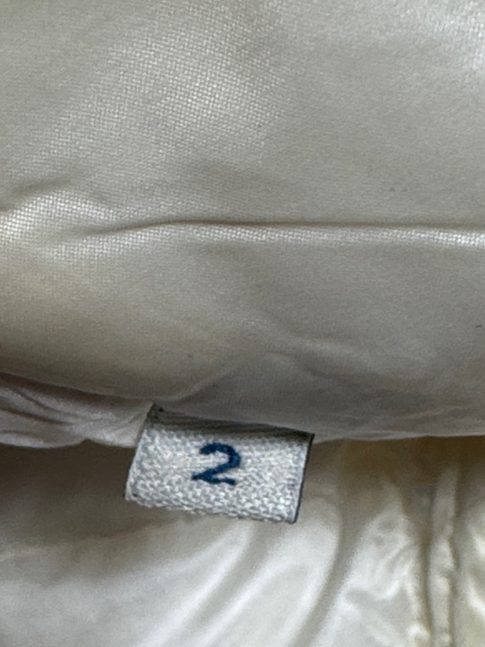 MONCLER Longue Saison Ivory Cream Quilted Down Vest Snap Closure Lightweight 2/M - Picture 12 of 16